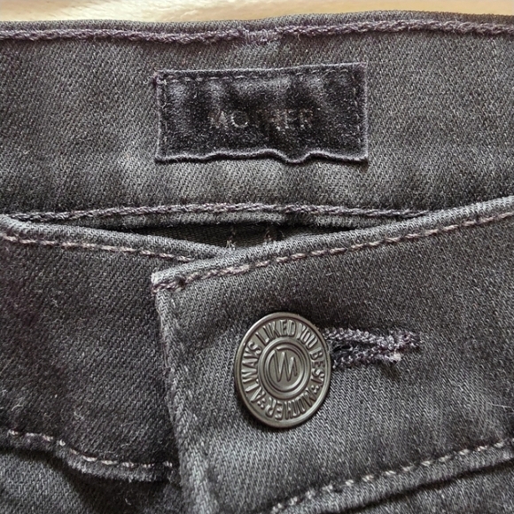 MOTHER The Hustler Ankle Fray Distressed Denim Jeans - Picture 10 of 12